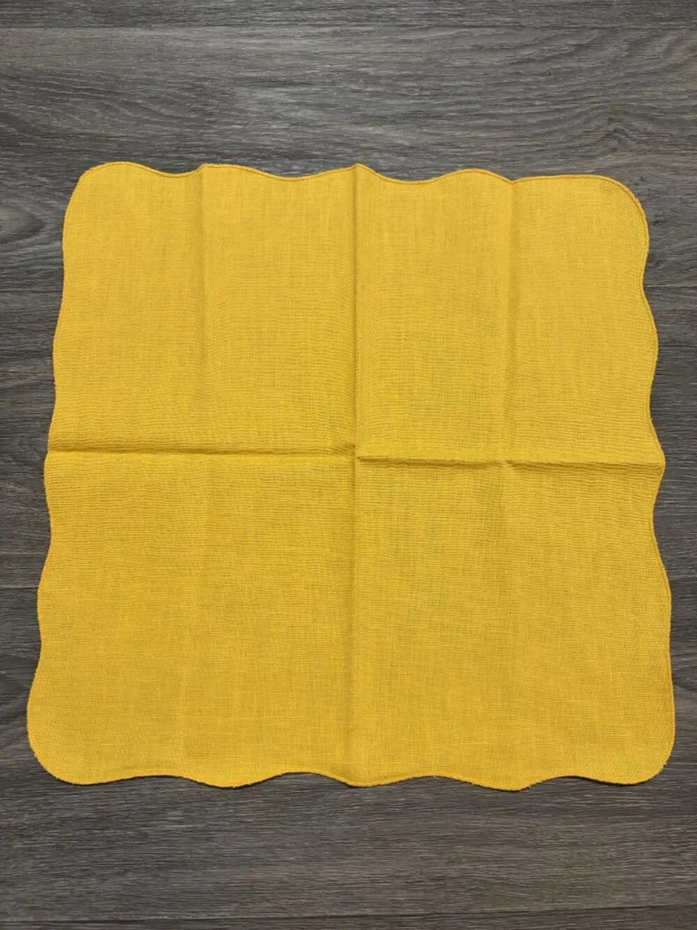 Set 8 Mustard Yellow Linen Cloth Napkins Scalloped Dinner Party Fall Tablescape